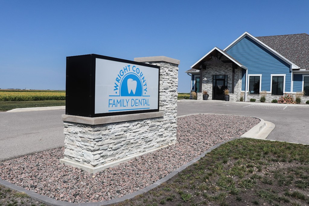 Exterior of Wright County Family Dental office 